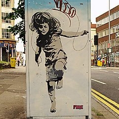 cropped-street-graffiti-girl-playing-hopscotch-157637961